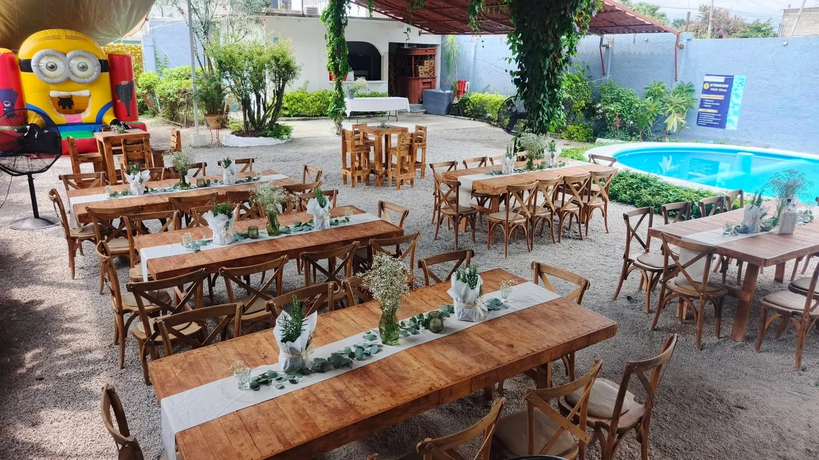 Decoración de fiesta infantil con alberca